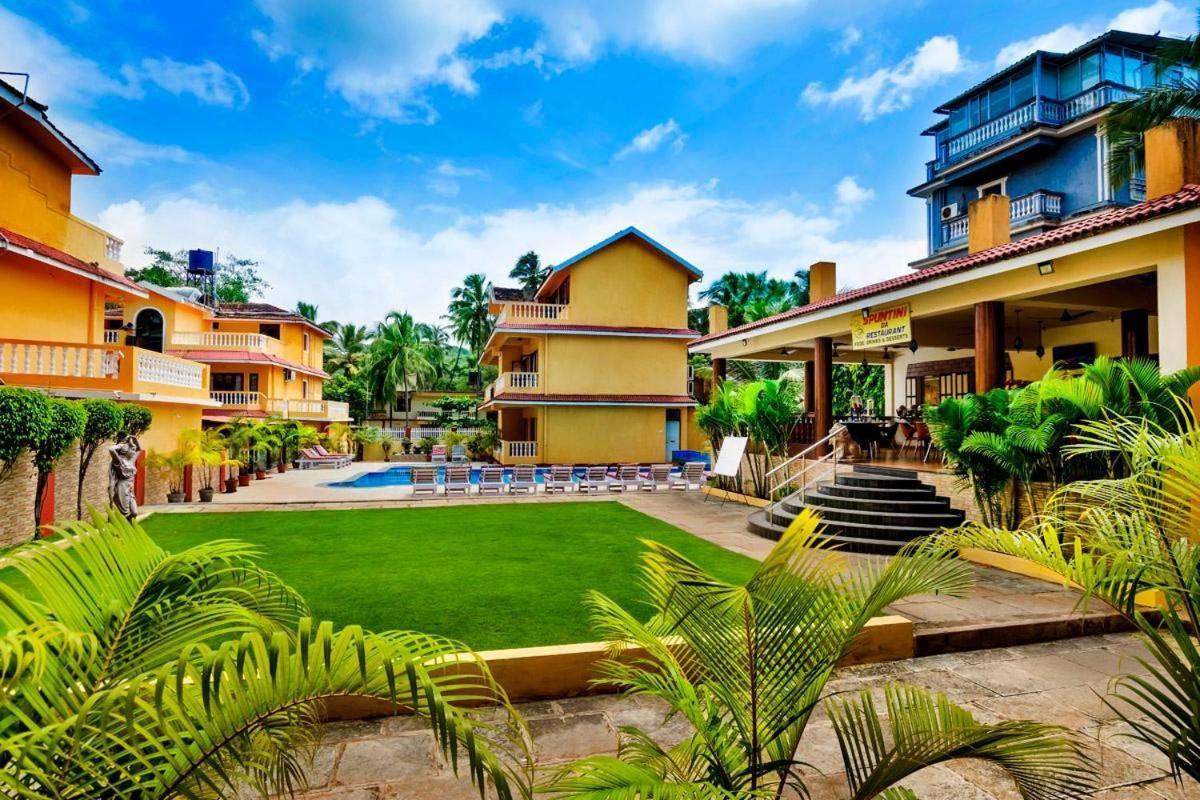 Marina Bay Beach Resort Candolim Exterior foto
